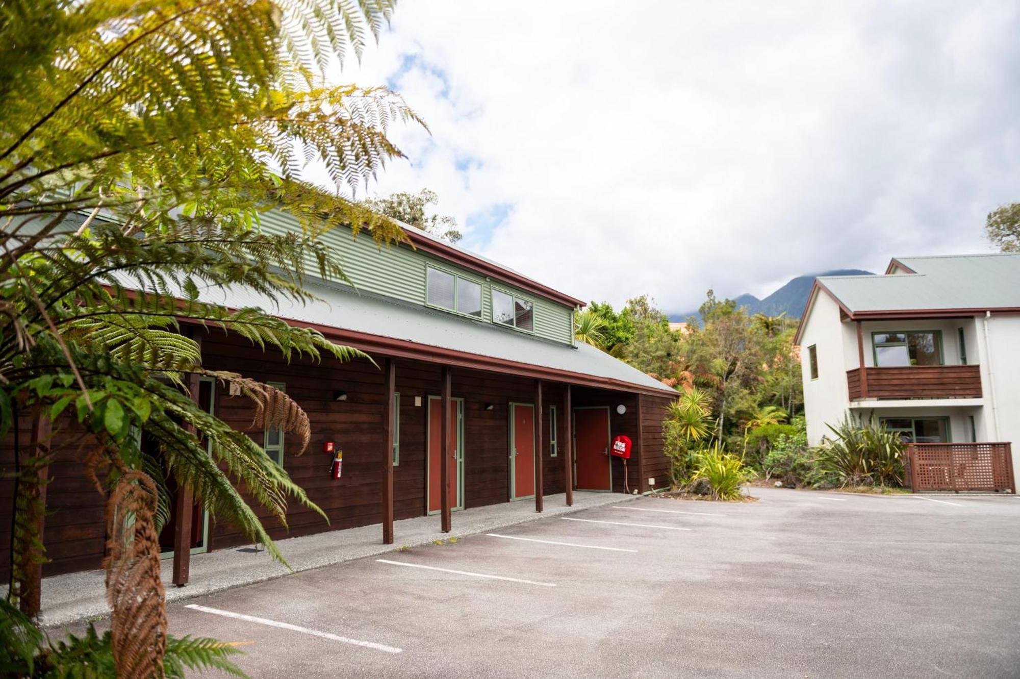 Punga Grove Motel Franz Josef Kültér fotó