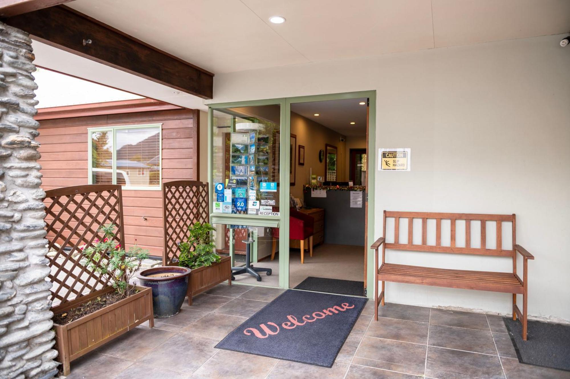 Punga Grove Motel Franz Josef Kültér fotó