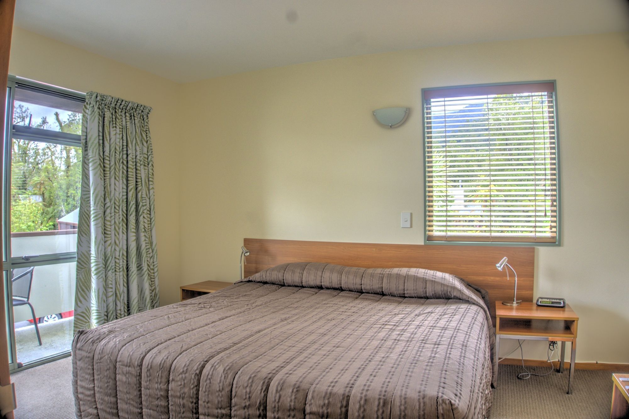 Punga Grove Motel Franz Josef Kültér fotó